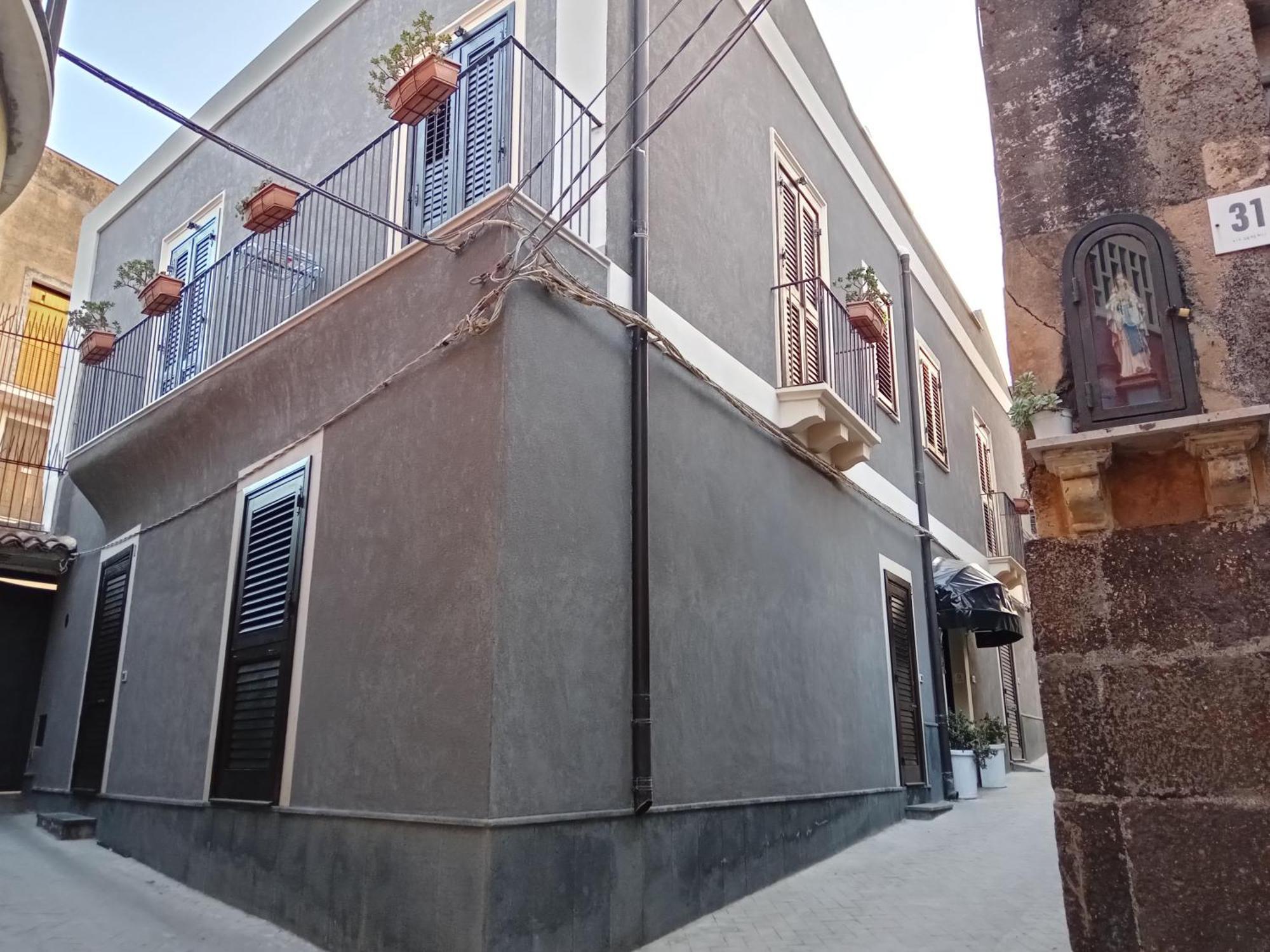 Narciso Boutique Apartment Acireale Buitenkant foto